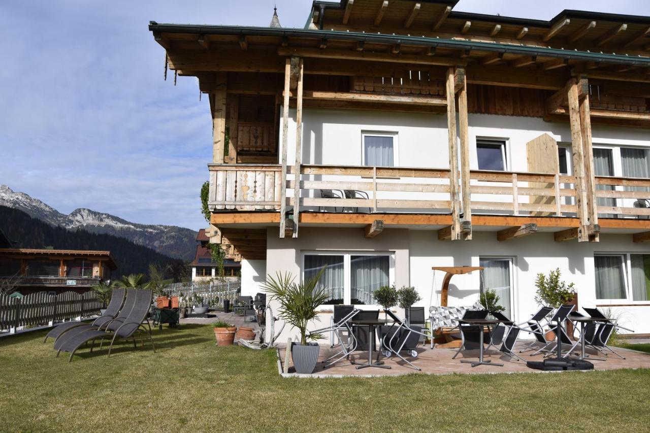 Landhotel Anna Санкт-Мартин-ам-Тенненгебирге Экстерьер фото